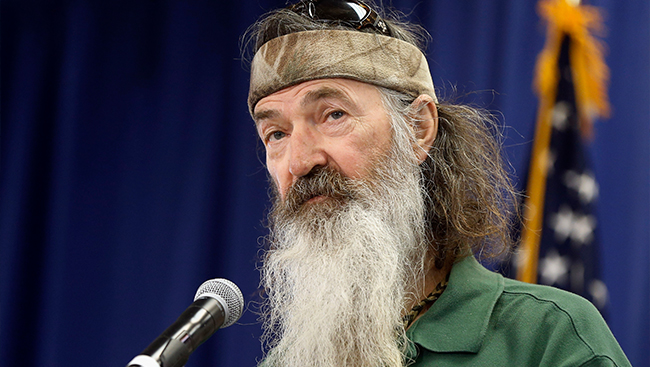 'Duck Dynasty' patriarch and conservative cultural icon Phil Robertson dies